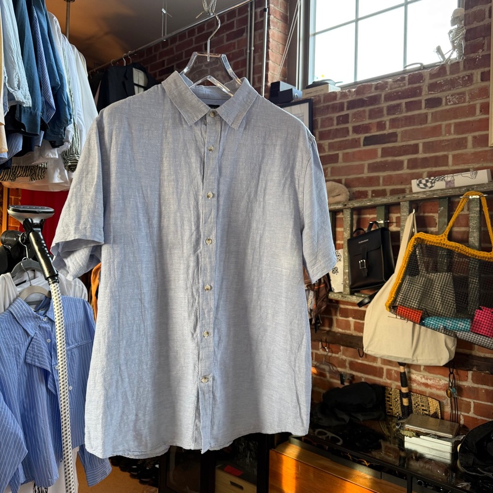 Banana Republic Light Blue Casual Button Down Shirt